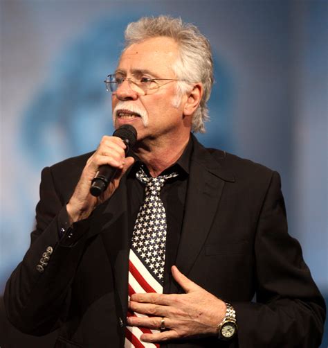 Joe Bonsall Biography: Net Worth, Wife, Children, Family, Height