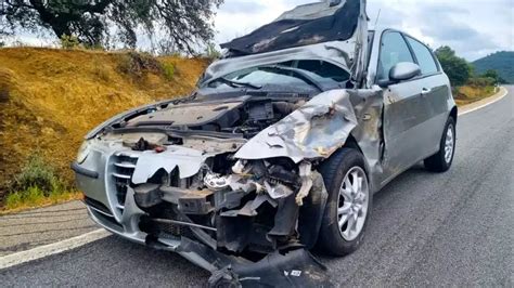 Un Ciervo Provoca Un Escalofriante Accidente De Tráfico En Cáceres