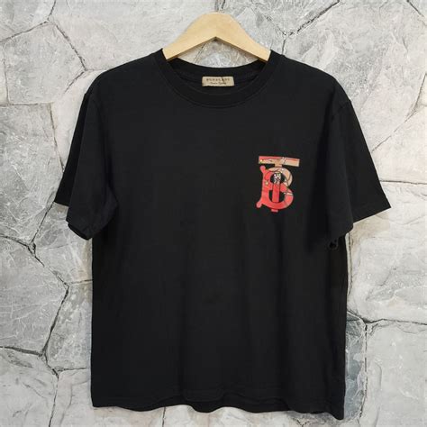 Kaos Burberry Fesyen Pria Pakaian Atasan Di Carousell