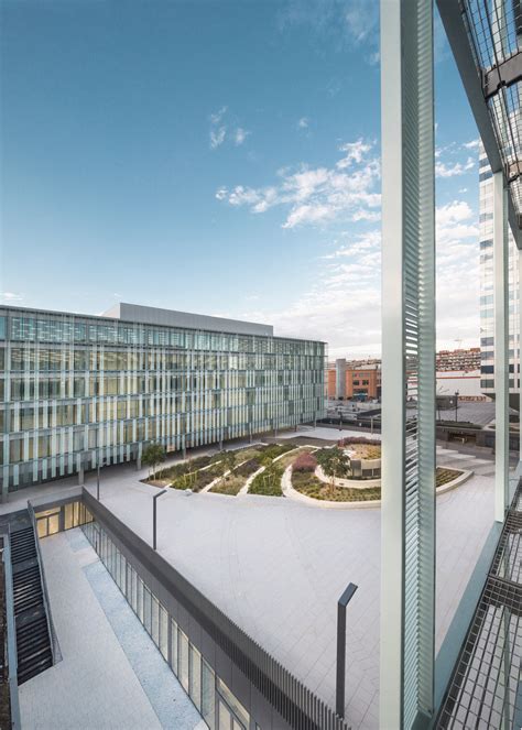 Administrative Campus of the Generalitat de Catalunya, Marina del Port