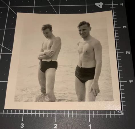 S Muscle Men Beefcake Man Swimsuit Shirtless Bulge Vintage Gay