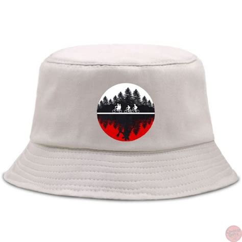 Gorra De Pescador De Stranger Things Paisaje Bosque Oscuro Revertido