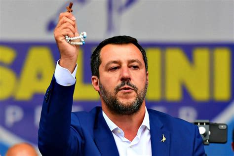 Salvini Leadership A Rischio Le Correnti Leghiste Ribollono Bossi E