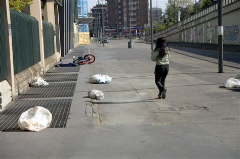 Meteo A Milano Raffiche Di Vento Fino A Chilometri All Ora