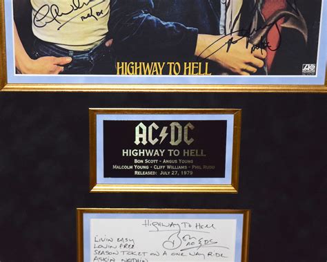 AC/DC – Highway To Hell, Bon Scott, Angus Young, Malcolm YoungROCK STAR ...