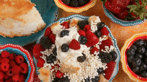 Berry Heavenly Sundae Dippin Dots