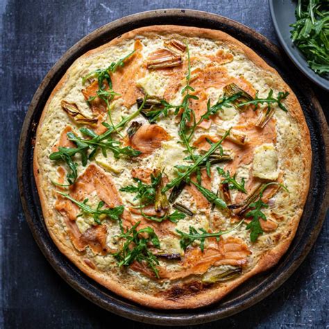 Smoked Salmon Pizza with Brie and Arugula – Skinny Spatula