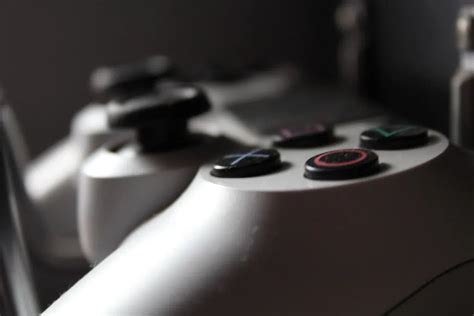 Where are all the next generation consoles? | Loyalist's Hot Hits