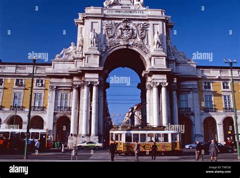 Arco Da Rua Augusta Lisbon Portugal Stock Photo Alamy