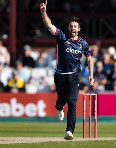 Ben Sanderson Celebrates An Early Breakthrough Espncricinfo