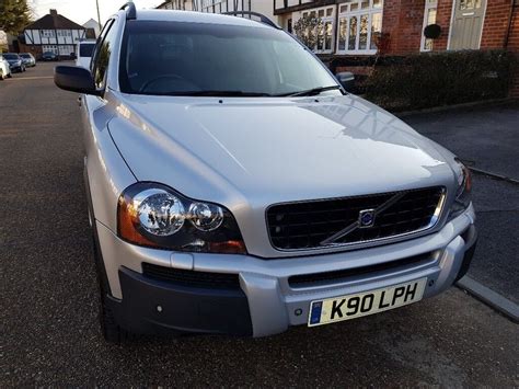 Volvo XC90 Silver with Gun Metal Grey Wheels and Low milage | in ...