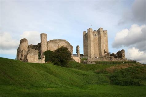 Conisbrough Castle © Richard Croft Geograph Britain And Ireland