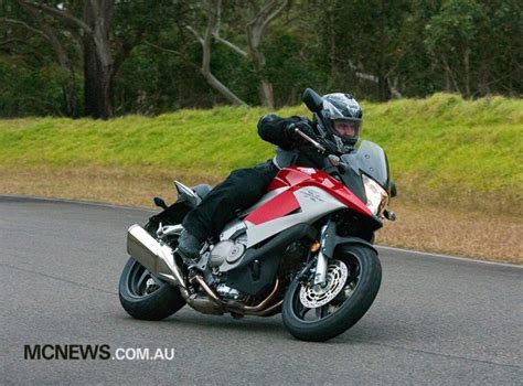 Honda VFR800X Crossrunner Review MCNews