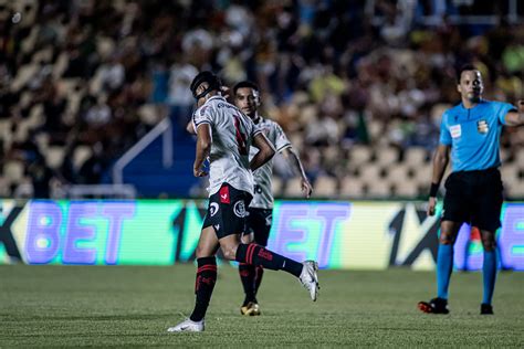 Assista Vitória X Juventude Grátis Com Imagens Barradão