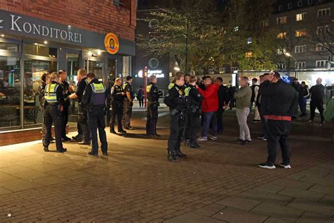 Streit in Hamburg eskaliert plötzlich tauchen immer mehr Angehörige