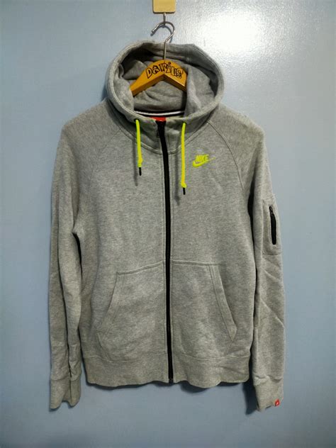 Nike Zipp Mens Fashion Coats Jackets And Outerwear On Carousell