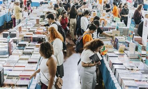 Feirao Dos Livros - Mega Feirão de Livros prova que ler segue em alta no Grande ABC - 23/04 ...