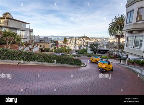 Lombard Street San Francisco California Usa Stock Photo Alamy