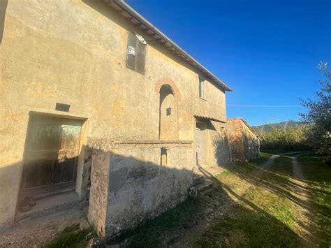 Casale Cascina In Vendita In Localit Moiano S N C Citt Della Pieve