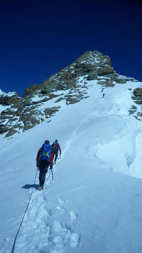 Roccia Nera Gemello E Breithorn Orientale Da Plateau Rosa Alpinismo