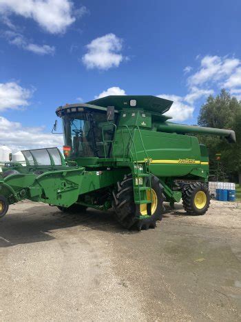 John Deere W Combine Brandon Manitoba Classifieds