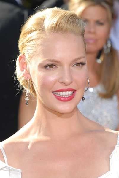 Love Performance: Katherine Heigl Blonde Hair