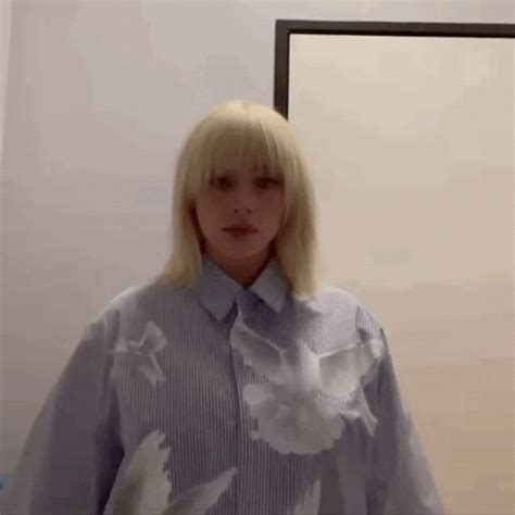 Billie Eilish Blonde Billie Eilish Billie Blonde Discover Share GIFs