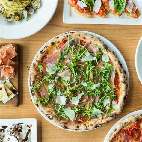 faites vous livrer ou commandez  emporter chez doppio  pizza