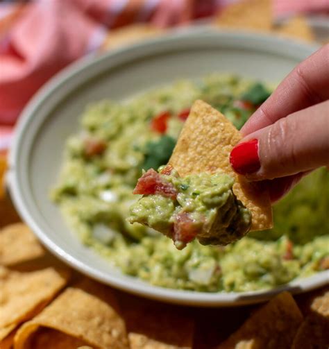 Easy Authentic Guacamole Recipe | Carolyn's Cooking