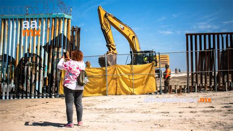 Derriban Muro Fronterizo En La Zona De Playas De Tijuana Alfredo