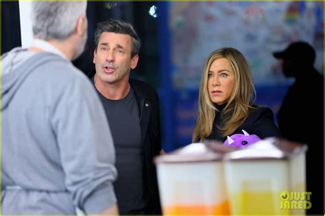 Photo Jennifer Aniston Jon Hamm Morning Show Carnival Toy 11 Photo