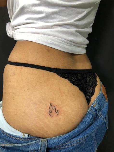 Tatto Simples Feminina Foguinho Tatuagem Fogo Tatuagens Ntimas