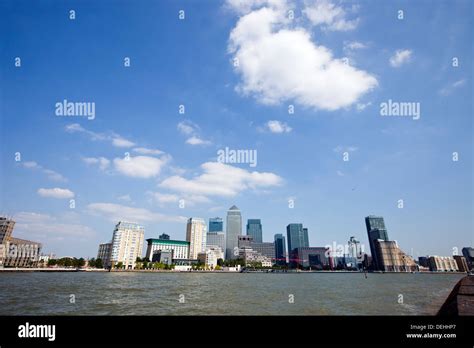 Skyline Canary Wharf Stock Photo - Alamy