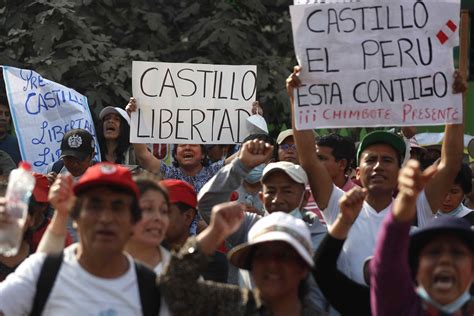 Protestas En Perú Dejan 7 Muertos Más De 100 Policías Heridos Y 2