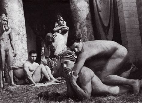 Étant donné Gay erotica