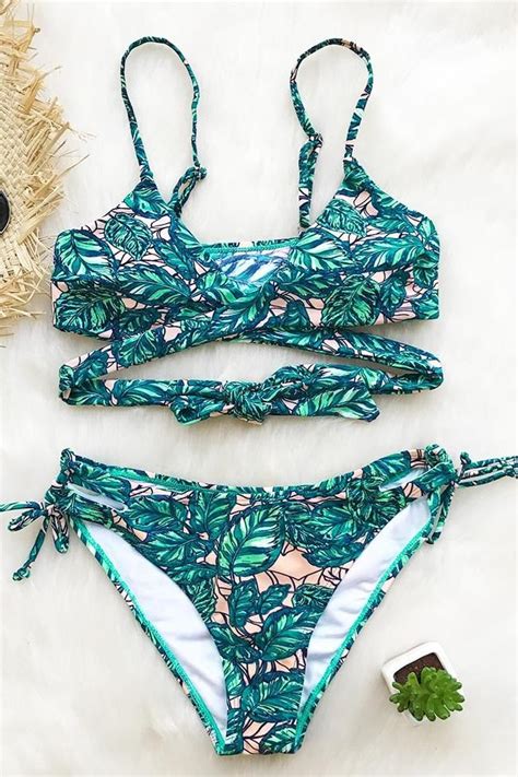 Cupshe Touch The Sky Cross Bikini Set Bikini Set Thong Bikini Trendy Summer Outfits Beach