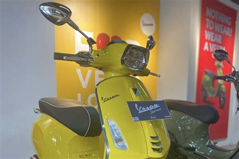 Daftar Harga Vespa 2022 Terbaru Di Piaggio Vespa DBS Padang