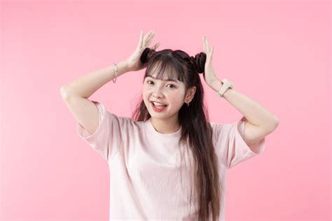 Tiktoker N Zahan Hot teen đáng yêu mang năng lượng tích cực