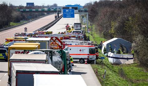 Grave accident dautocar près de Leipzig au moins cinq morts et une