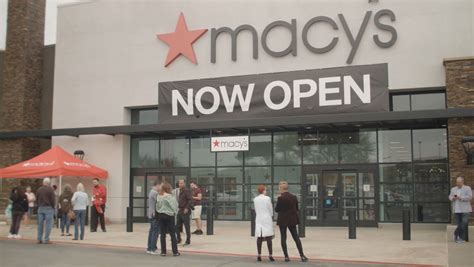 Macy’s plans to open 30 ‘small-format’ stores & CEO says the ‘off-mall’ locations will bring ...