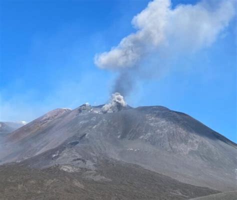 Etna Nuovo Trabocco Lavico Dal Cratere Di Sud Est Ilmetropolitano It