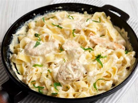 Receta De Salsa Alfredo Sin Parmesano En 3 Pasos Para Pastas Y Carnes