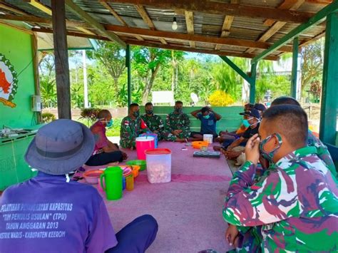 Ciptakan Suasana Harmonis Satgas Yonif 512 QY Undang Tokoh Adat