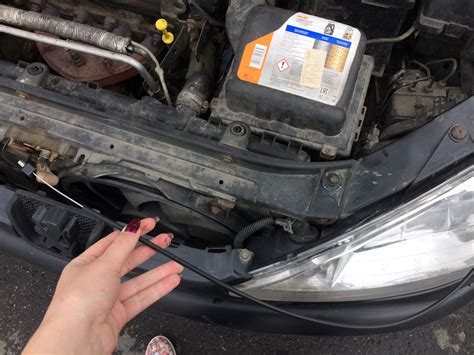 Тросик капота и по мелочи — Peugeot 206, 1,4 л, 2006 года | своими ...