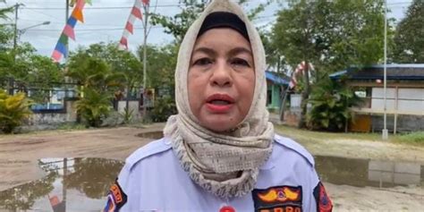 Saat Cuaca Buruk Warga Kota Cantik Diminta Waspada Pohon Tumbang