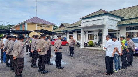 Personel Polres Singkawang Tingkatkan Pengamanan Di Gudang Kpu Dan