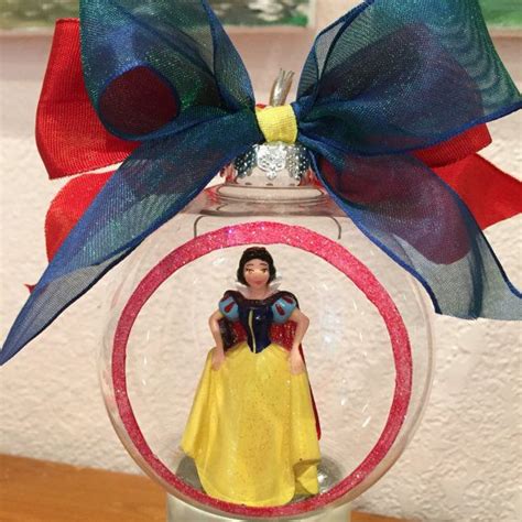 Disney Princess Snow White Diorama Christmas Ornament With Bow Etsy Disney Princess Snow