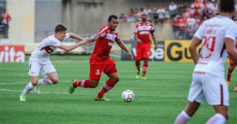 Alvirrubros de Coração Zé Carlos de volta CRB enfrenta o Guarani