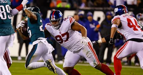 Report Giants Dexter Lawrence Talk New Contract Potentially Close