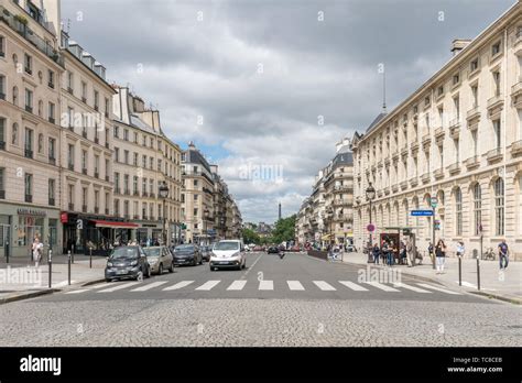 Paris city streets Stock Photo - Alamy